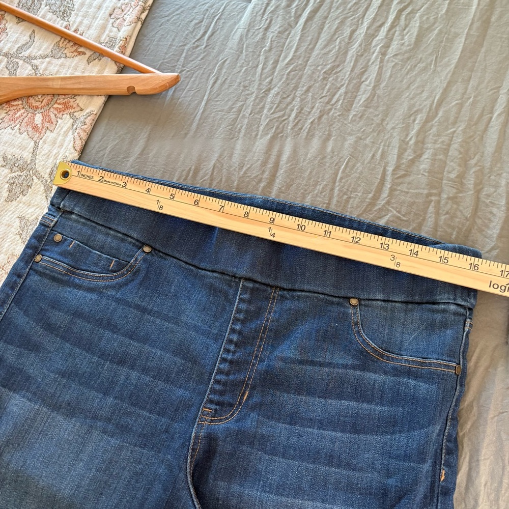 Liverpool The Slim Stretch Pull On Jeans. Size 12/31. - Picture 12 of 12
